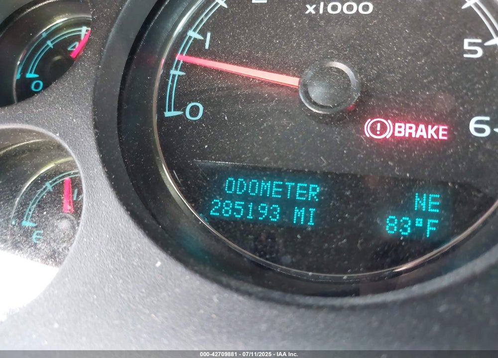 2012 CHEVROLET SUBURBAN 1500 VIN: 1GNSKJE70CR214816