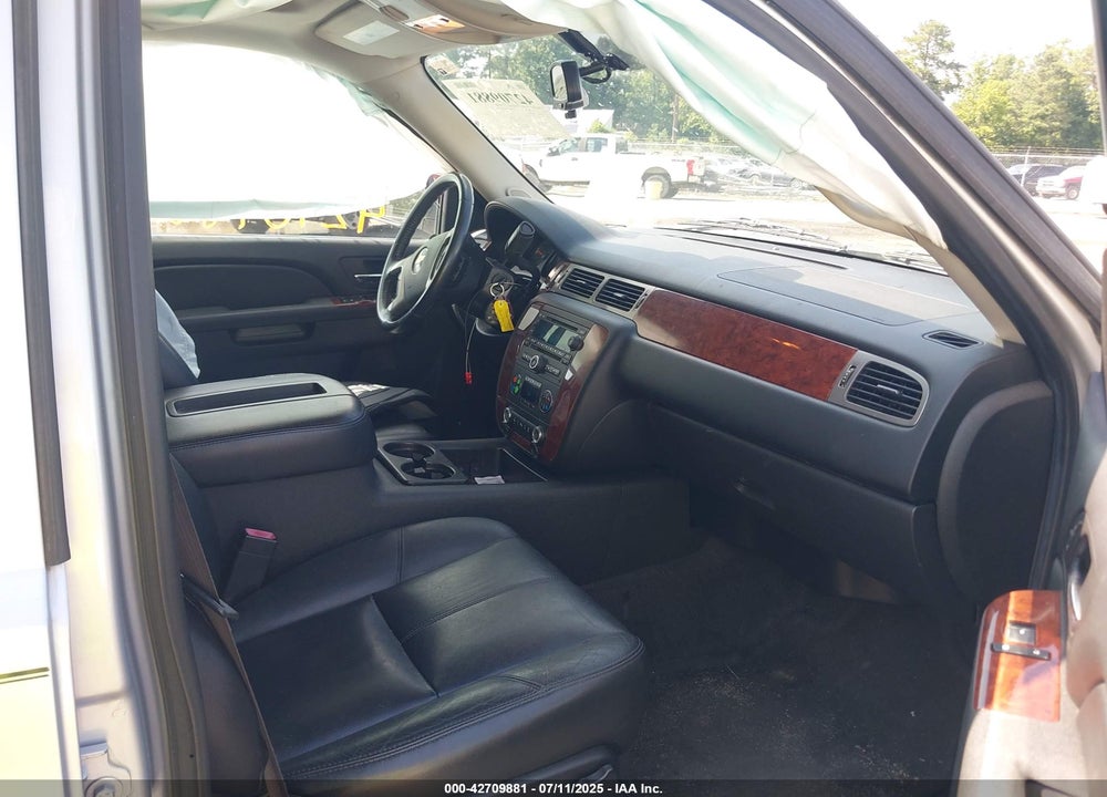 2012 CHEVROLET SUBURBAN 1500 VIN: 1GNSKJE70CR214816