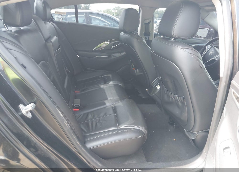2016 BUICK LACROSSE VIN: 1G4GB5G37GF130933