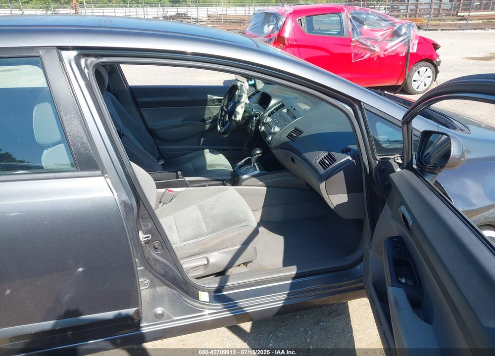 2010 HONDA CIVIC VIN: 2HGFA1F52AH326297