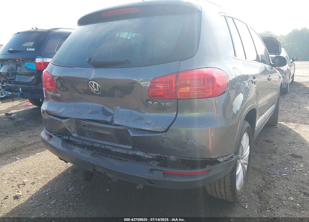 2014 VOLKSWAGEN TIGUAN VIN: WVGAV3AXXEW556304
