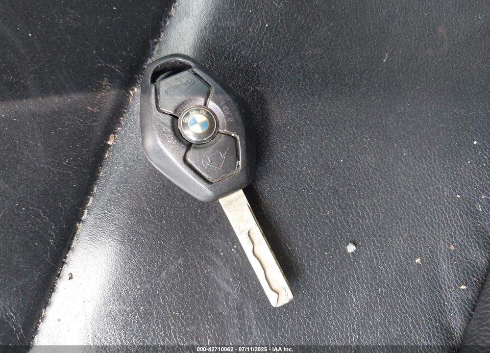 2003 BMW Z4 3.0I VIN: 4USBT53443LT24013