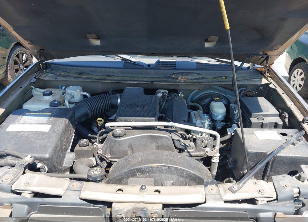 2003 GMC ENVOY VIN: 1GKDS13S932374683