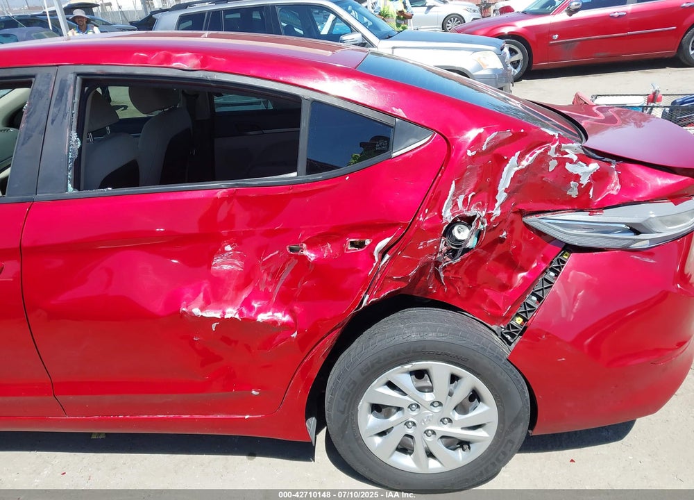 2018 HYUNDAI ELANTRA VIN: KMHD74LF0JU547375