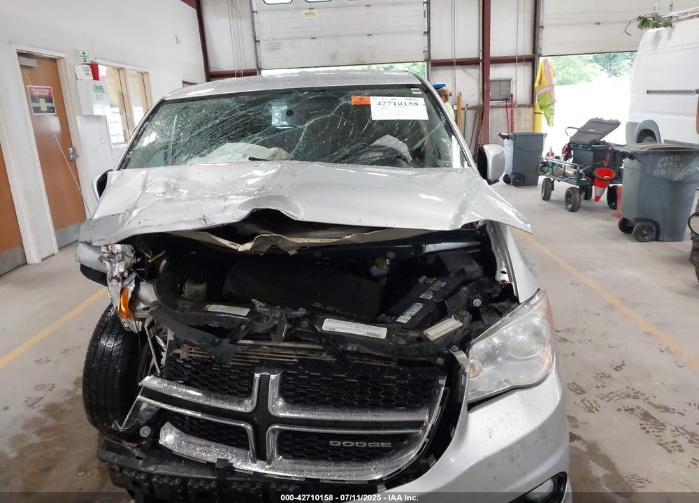 2012 DODGE GRAND CARAVAN CREW VIN: 2C4RDGDGXCR145942