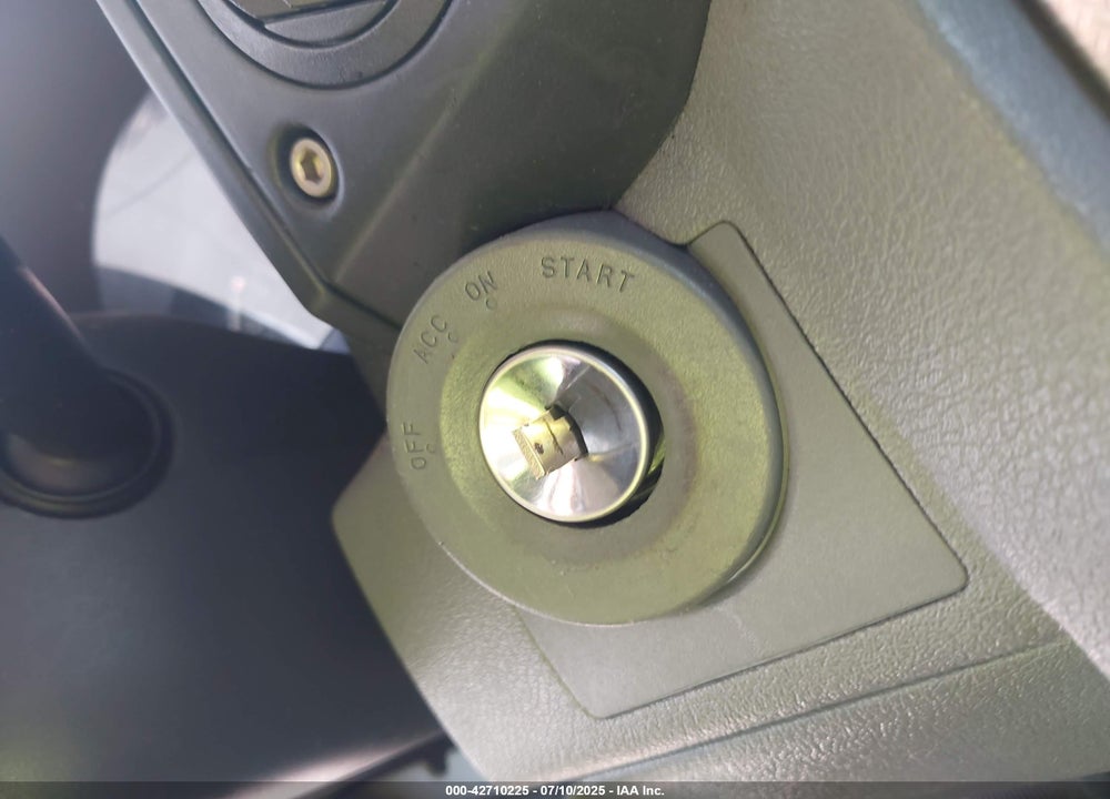 2007 JEEP COMMANDER VIN: 1J8HG48K87C699634