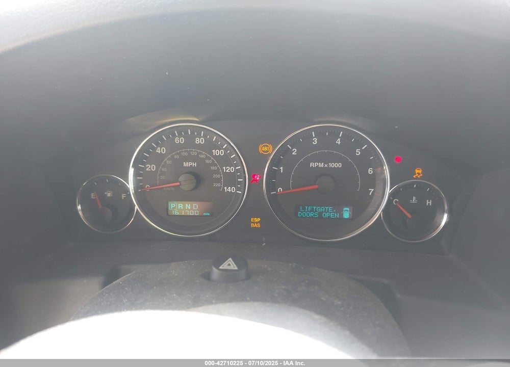 2007 JEEP COMMANDER VIN: 1J8HG48K87C699634