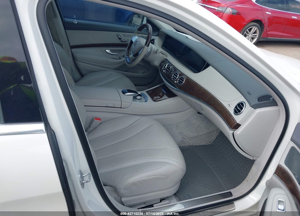 2017 MERCEDES-BENZ S CLASS VIN: WDDUG8CB0HA304126
