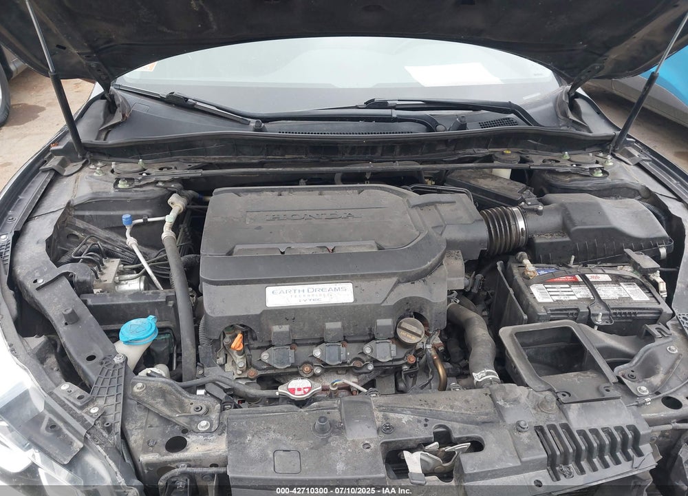 2017 HONDA ACCORD VIN: 1HGCR3F80HA035193