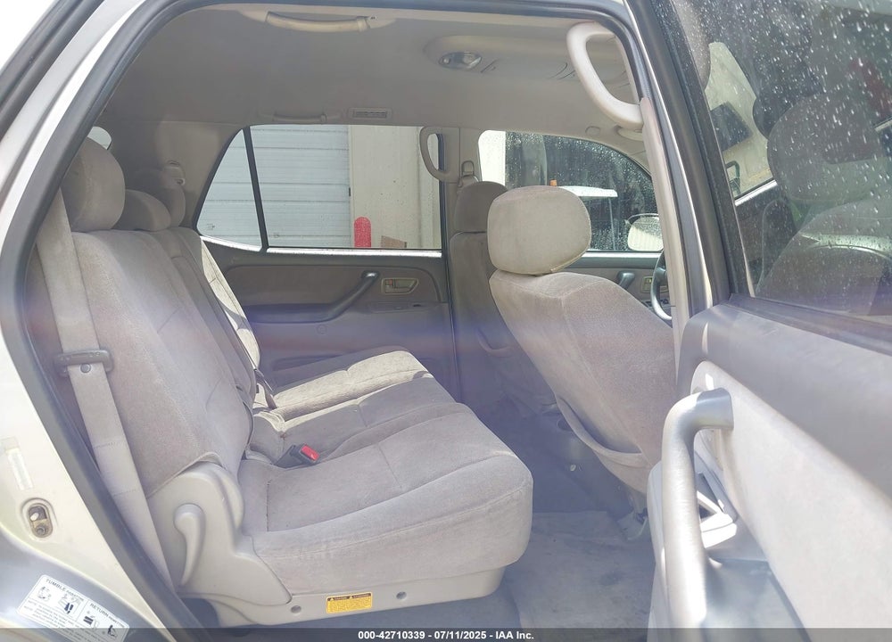 2001 TOYOTA SEQUOIA VIN: 5TDZT34A21S026133