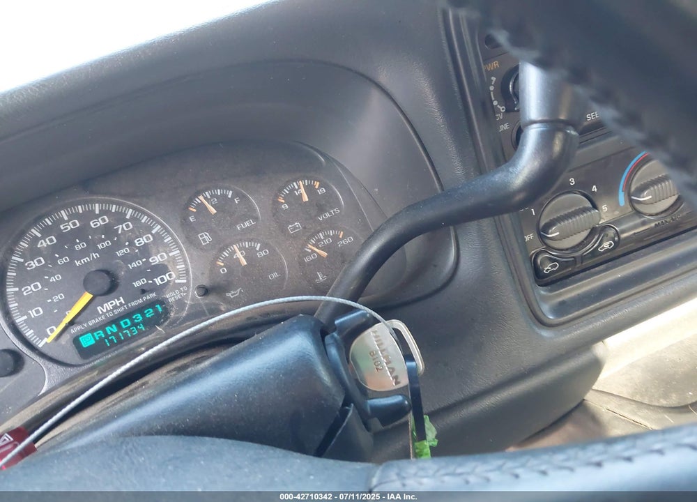 2001 CHEVROLET SILVERADO 1500 LS VIN: 1GCEK19T51E247716