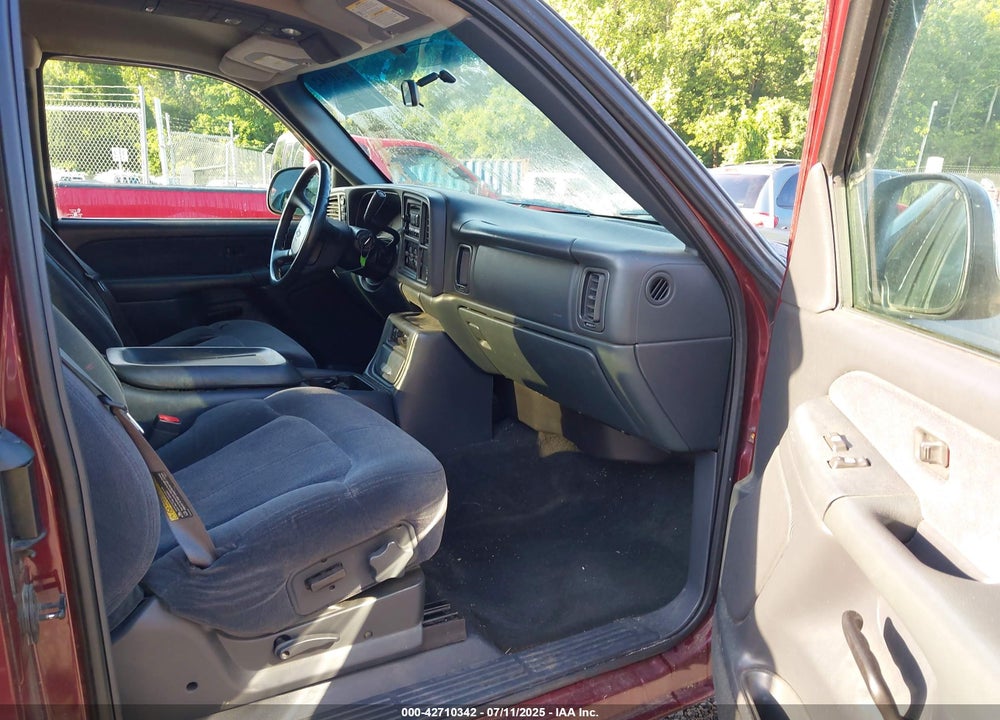 2001 CHEVROLET SILVERADO 1500 LS VIN: 1GCEK19T51E247716