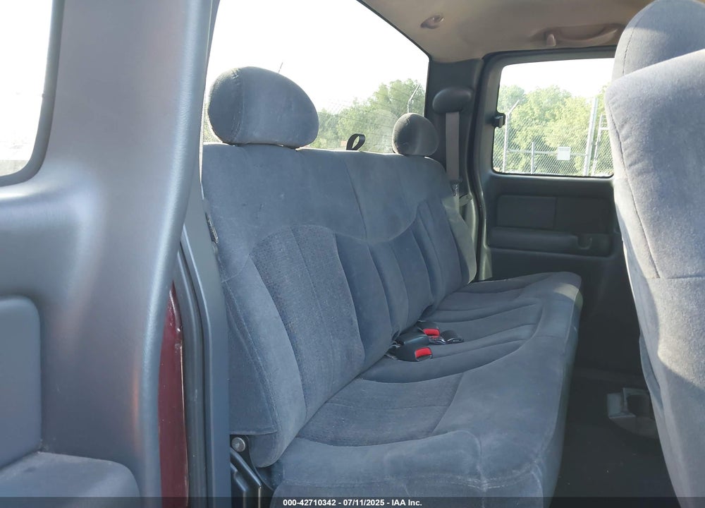 2001 CHEVROLET SILVERADO 1500 LS VIN: 1GCEK19T51E247716
