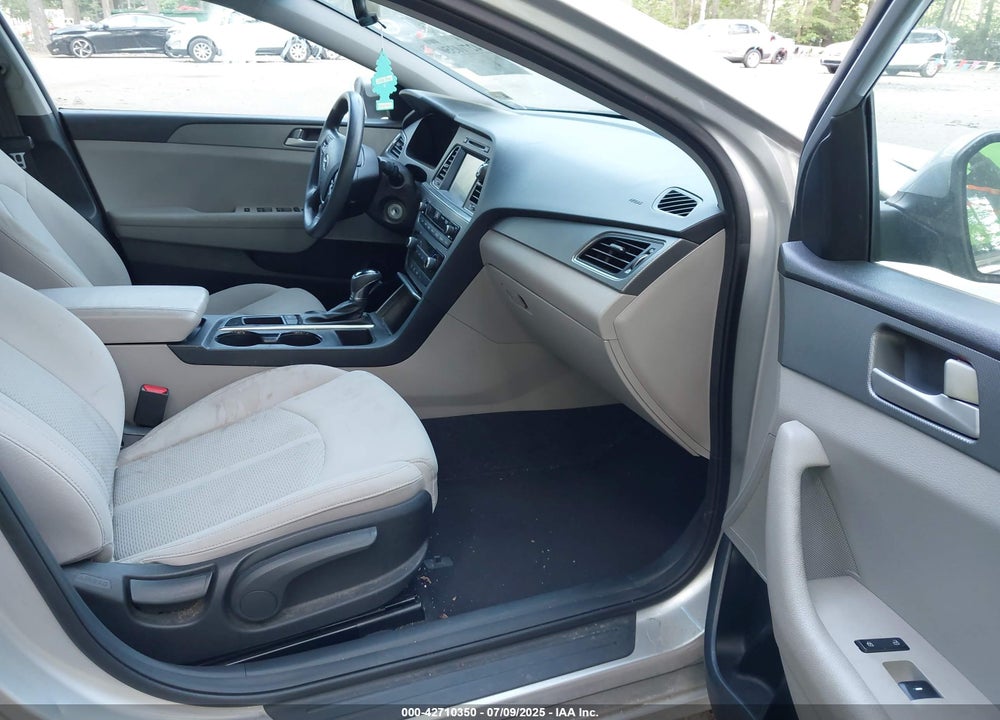 2016 HYUNDAI SONATA SE VIN: 5NPE24AF3GH326592