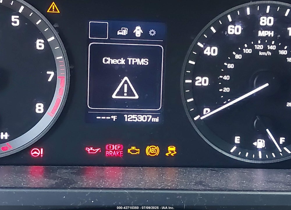 2016 HYUNDAI SONATA SE VIN: 5NPE24AF3GH326592