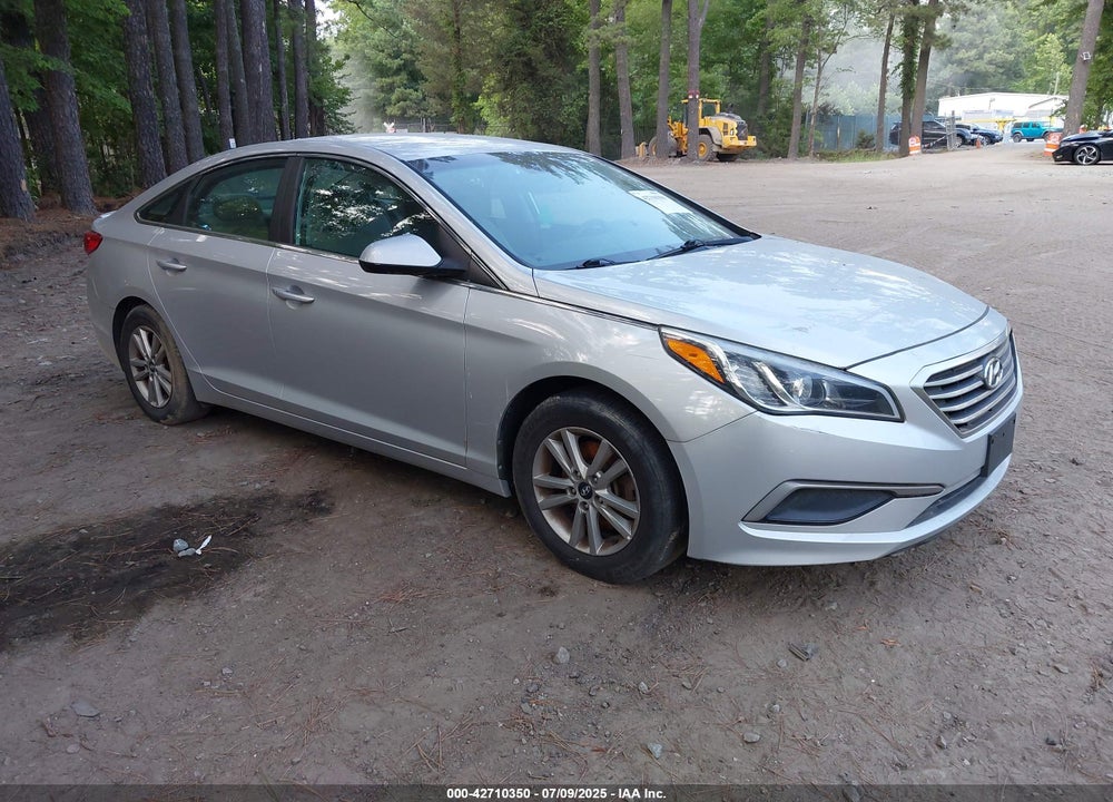 2016 HYUNDAI SONATA SE VIN: 5NPE24AF3GH326592