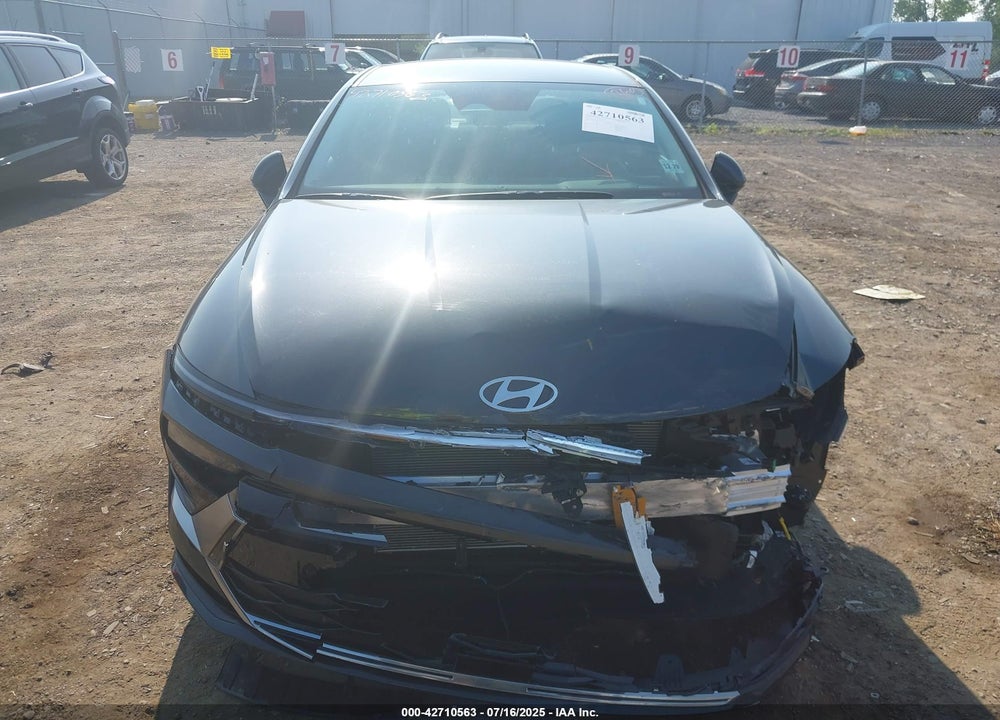 2025 HYUNDAI SONATA VIN: KMHL64JA2SA456567