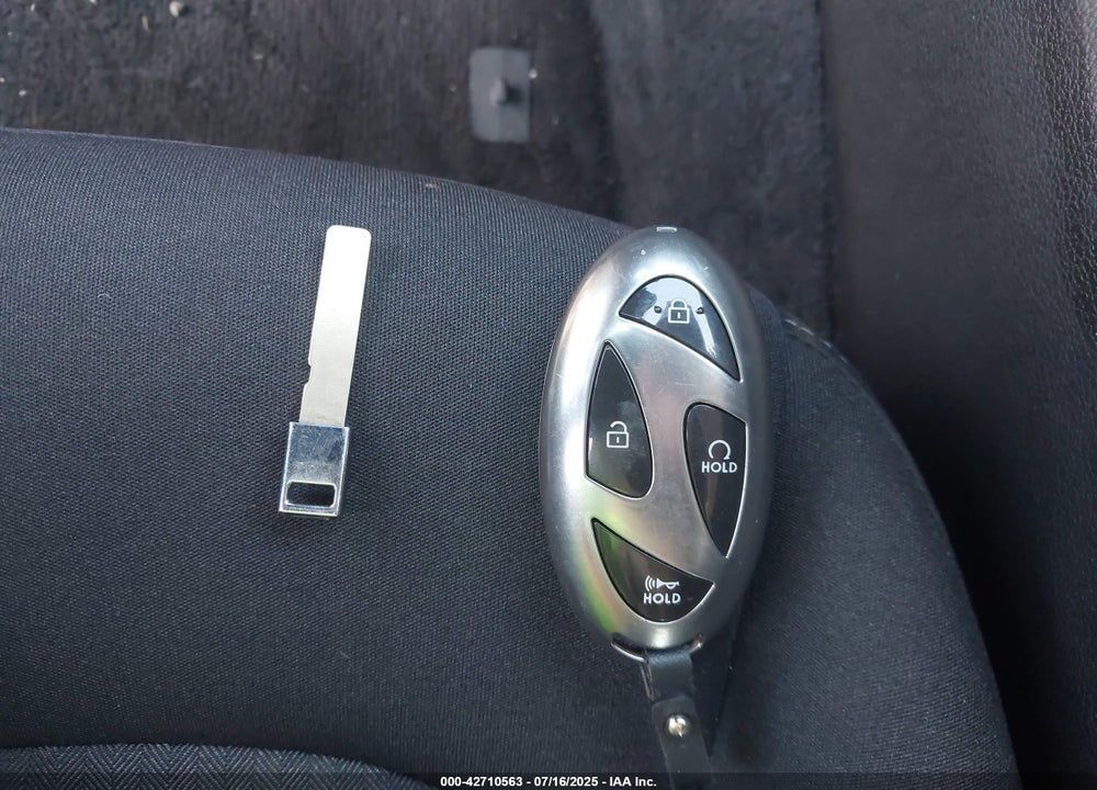 2025 HYUNDAI SONATA VIN: KMHL64JA2SA456567