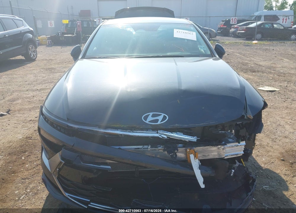 2025 HYUNDAI SONATA VIN: KMHL64JA2SA456567
