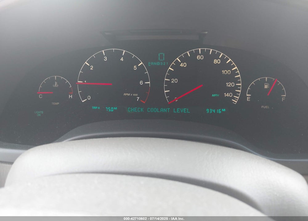 2005 CADILLAC DEVILLE DTS VIN: 1G6KF57995U125753