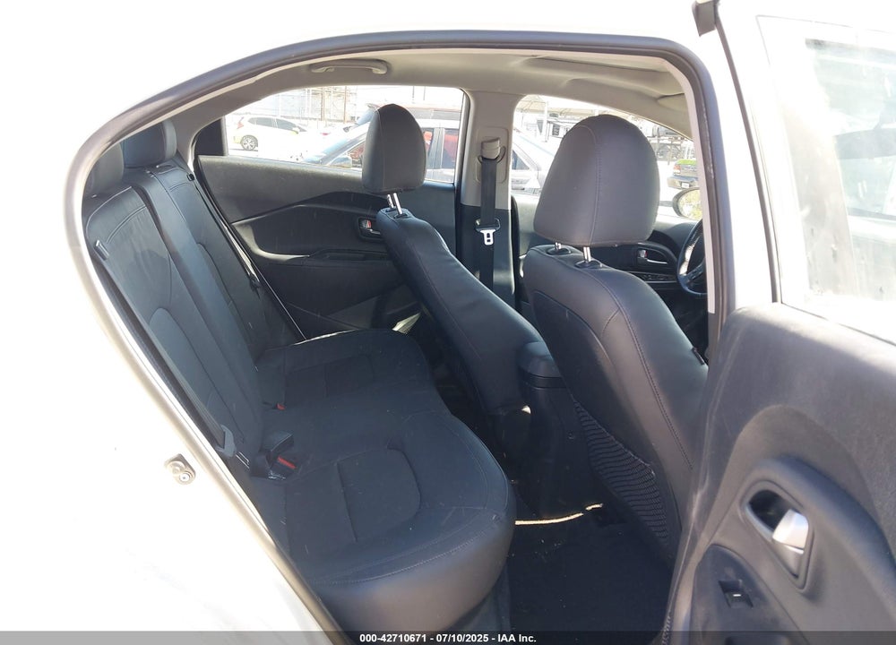 2015 KIA RIO VIN: KNADN5A38F6499805