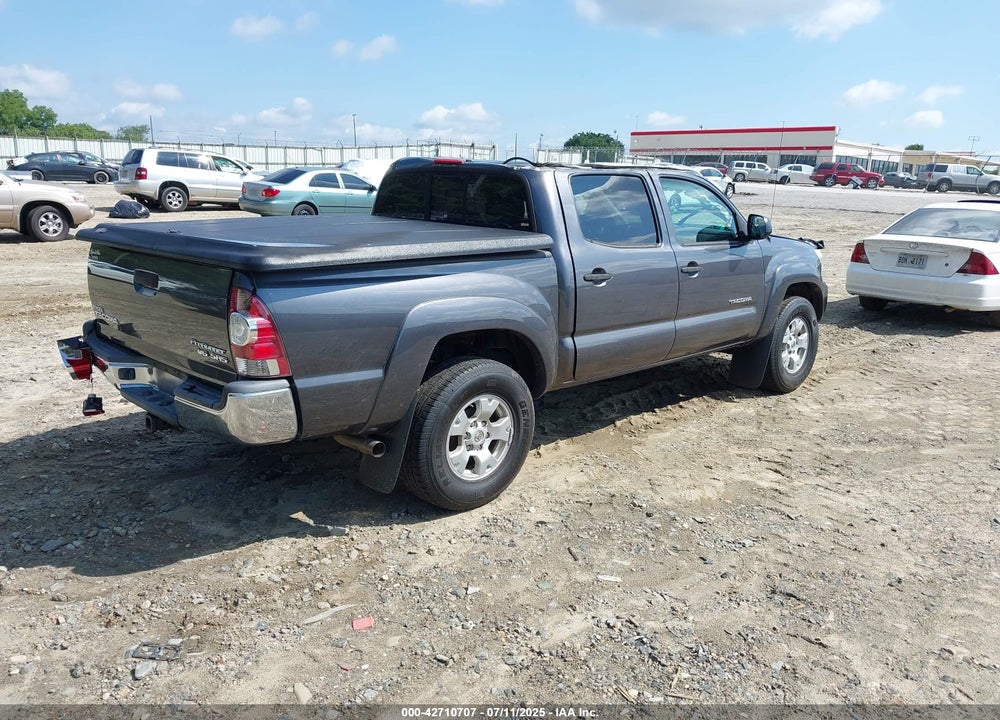 2015 TOYOTA TACOMA VIN: 5TFJU4GN8FX072470