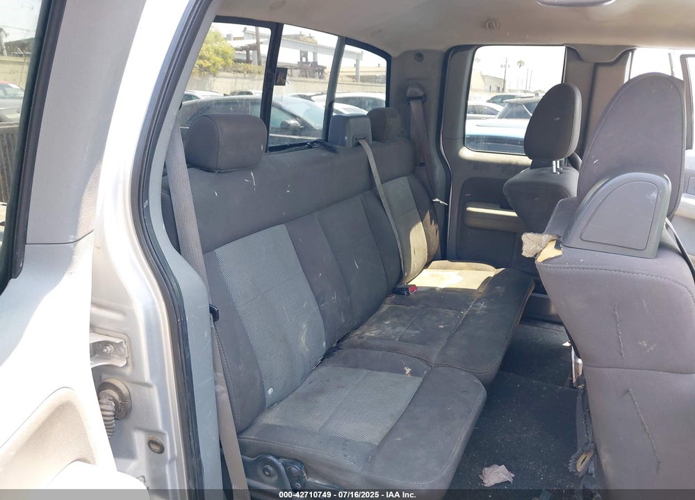2005 FORD F-150 STX/XL/XLT VIN: 1FTRX12W85FB58939