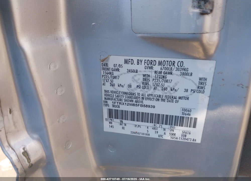 2005 FORD F-150 STX/XL/XLT VIN: 1FTRX12W85FB58939