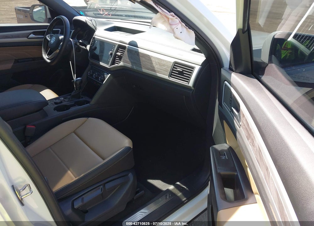 2021 VOLKSWAGEN ATLAS CROSS SPORT VIN: 1V2HE2CA2MC209716