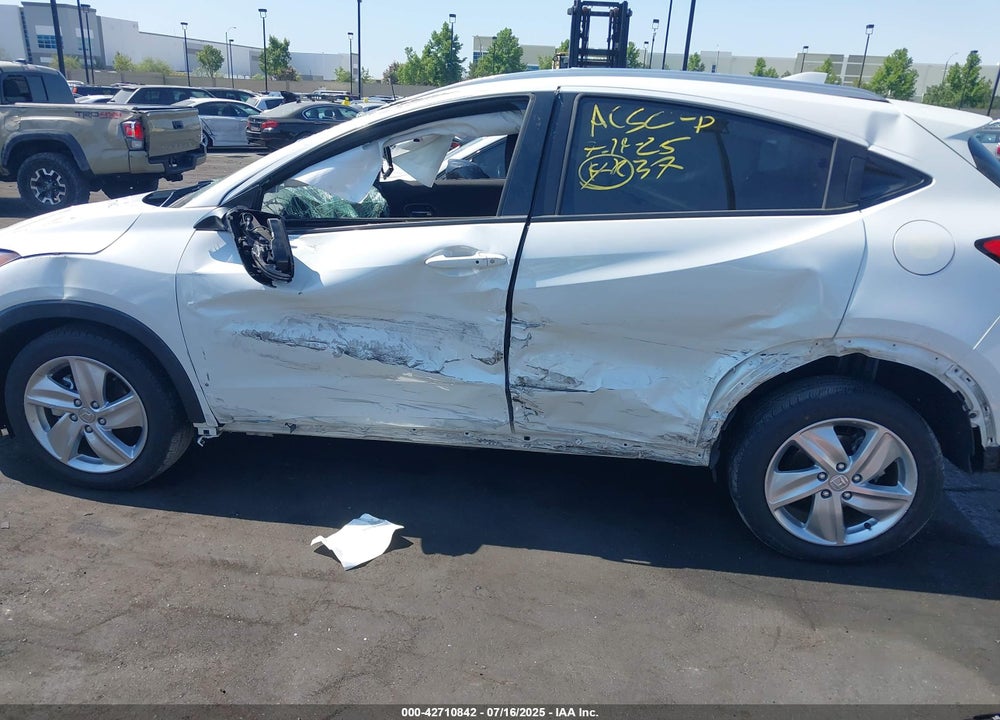 2020 HONDA HR-V VIN: 3CZRU5H59LM714309