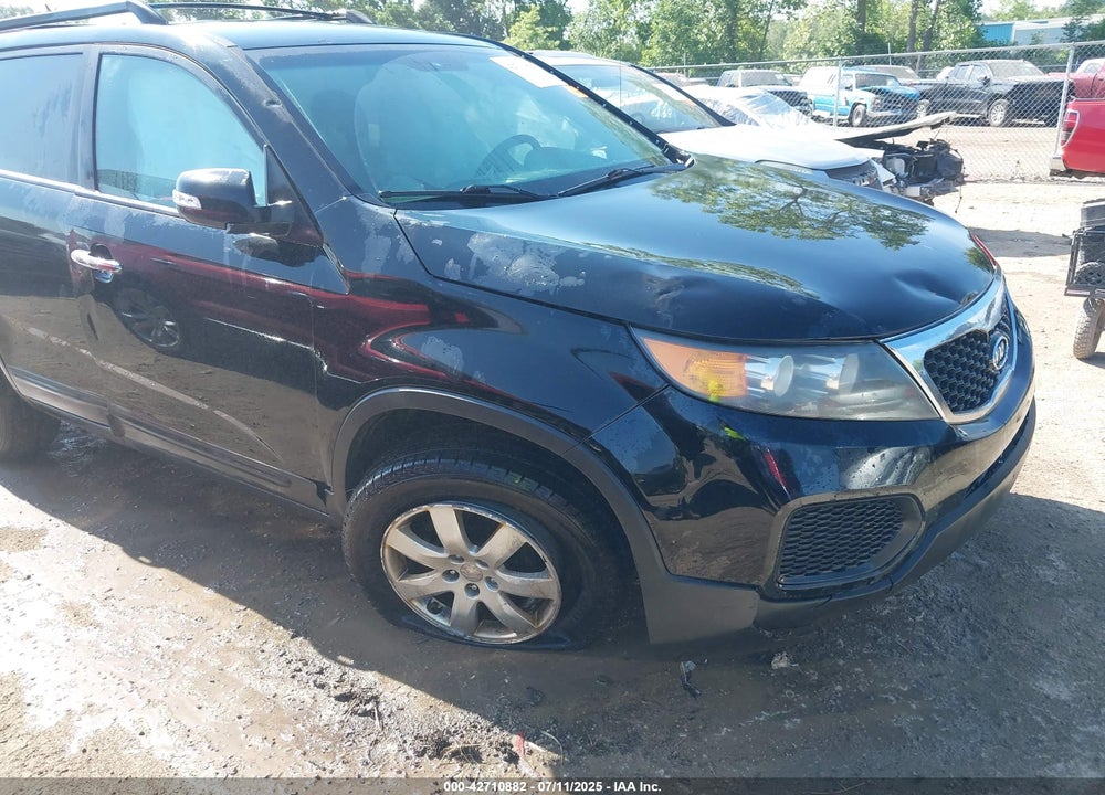 2011 KIA SORENTO VIN: 5XYKT3A1XBG183235
