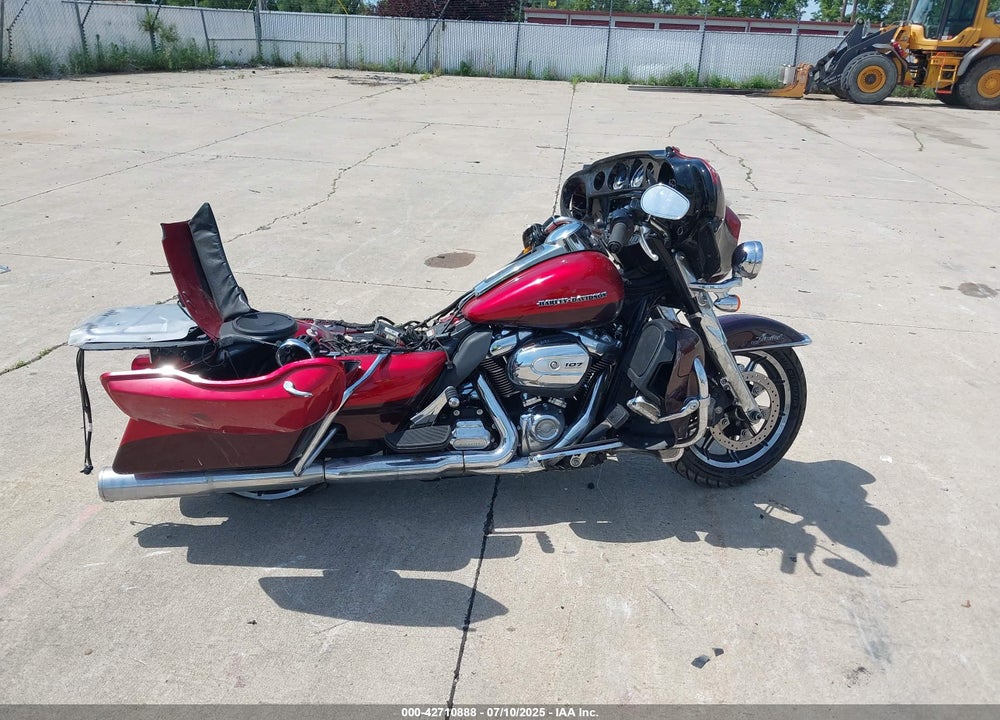 2018 HARLEY-DAVIDSON FLHTK ULTRA LIMITED VIN: 1HD1KED1XJB635438
