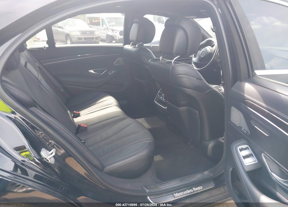 2016 MERCEDES-BENZ S 550 4MATIC VIN: WDDUG8FB4GA255538