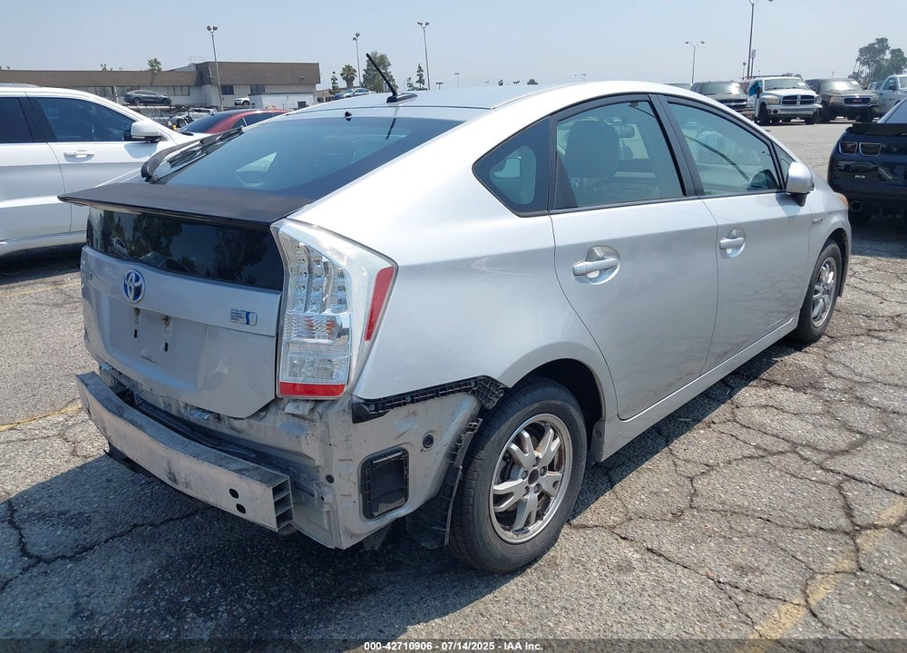 2011 TOYOTA PRIUS TWO VIN: JTDKN3DU2B0286848