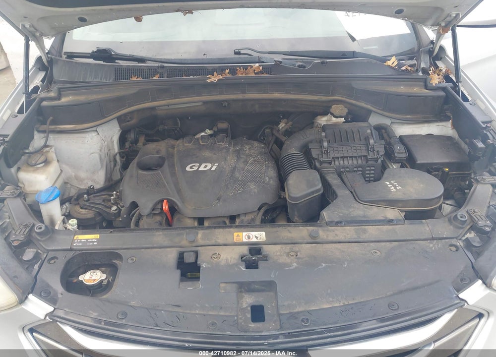 2016 HYUNDAI SANTA FE VIN: 5XYZT3LB1GG314452