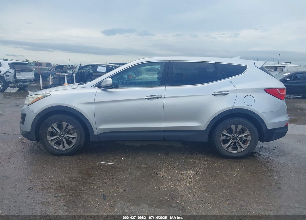 2016 HYUNDAI SANTA FE VIN: 5XYZT3LB1GG314452