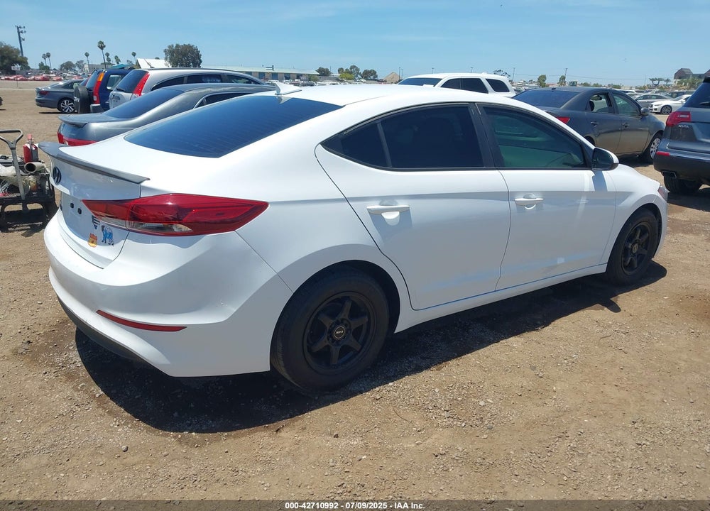 2017 HYUNDAI ELANTRA VIN: 5NPD74LF9HH203133
