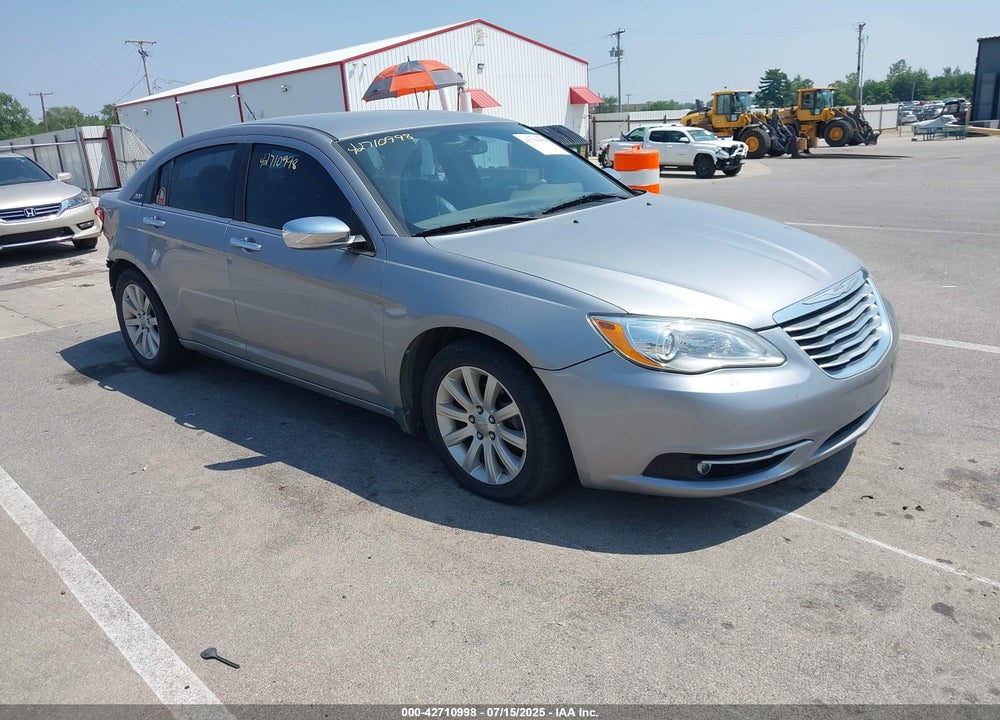 2013 CHRYSLER 200 LIMITED VIN: 1C3CCBCGXDN602328