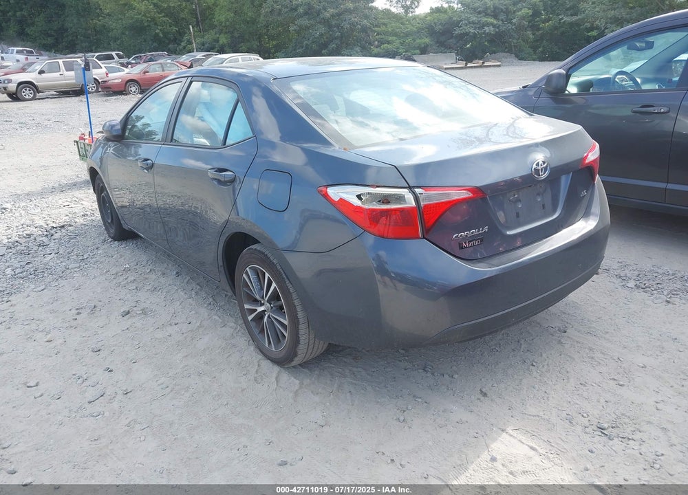 2015 TOYOTA COROLLA VIN: 5YFBURHE3FP270582