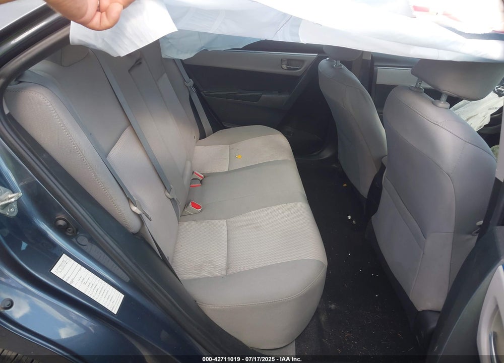 2015 TOYOTA COROLLA VIN: 5YFBURHE3FP270582