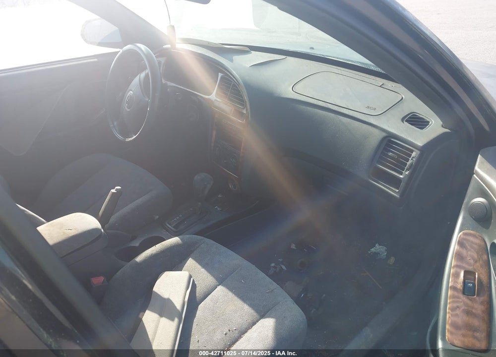 2002 HYUNDAI ELANTRA VIN: KMHDN45D12U445246
