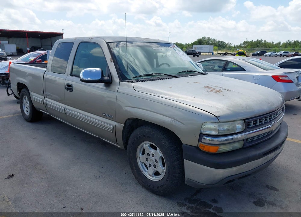 2001 CHEVROLET SILVERADO 1500 LS VIN: 2GCEC19T711225344