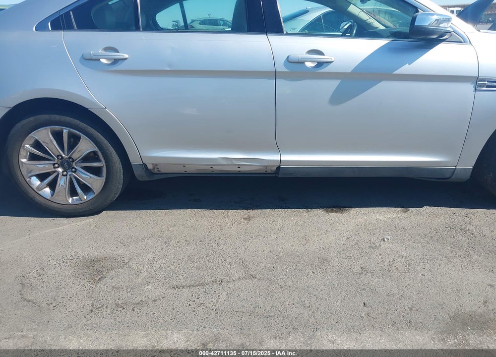 2011 FORD TAURUS VIN: 1FAHP2FW8BG111627