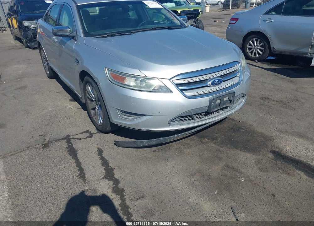 2011 FORD TAURUS VIN: 1FAHP2FW8BG111627