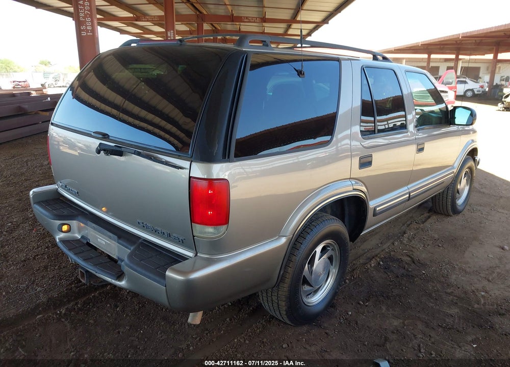 2001 CHEVROLET BLAZER LT VIN: 1GNDT13W31K152009