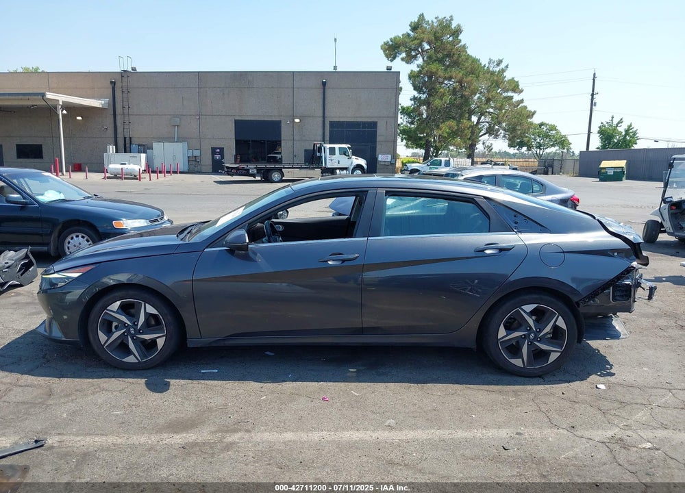 2021 HYUNDAI ELANTRA VIN: 5NPLP4AG9MH024107
