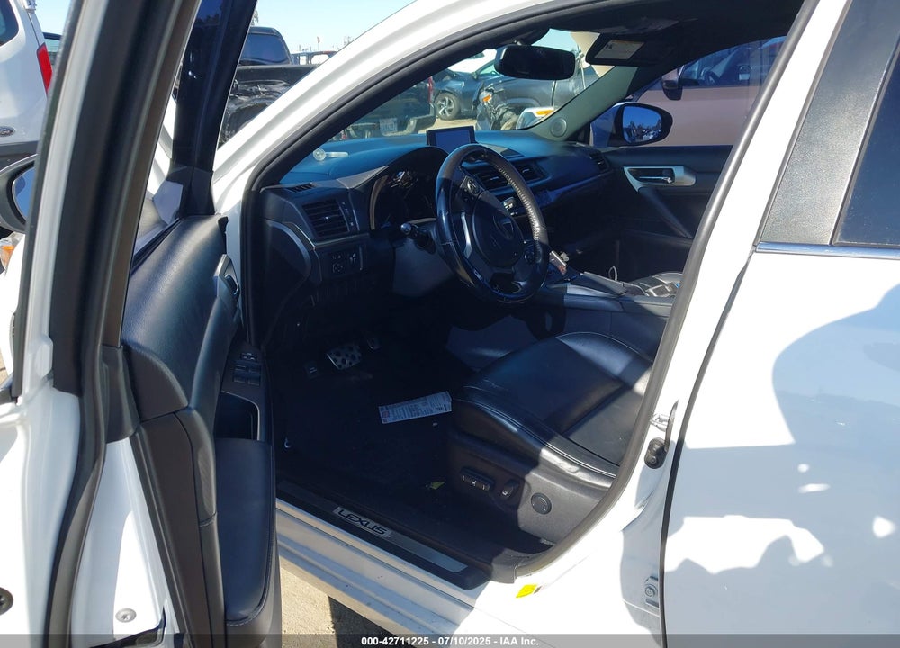 2017 LEXUS CT 200H VIN: JTHKD5BH4H2285622
