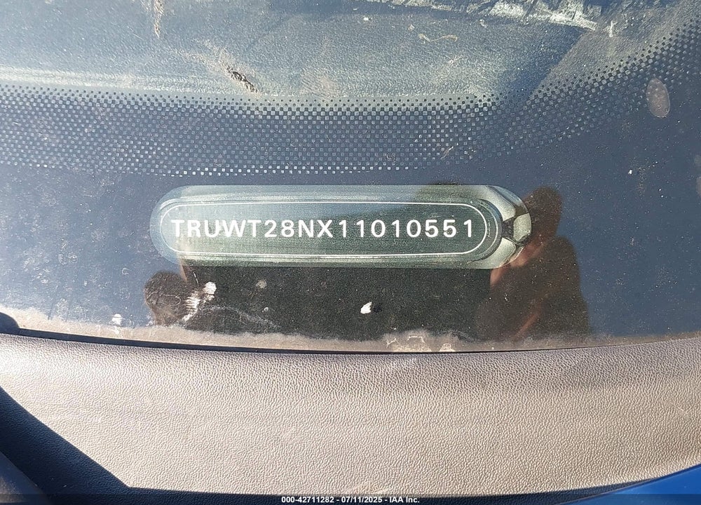 2001 AUDI TT VIN: TRUWT28NX11010551