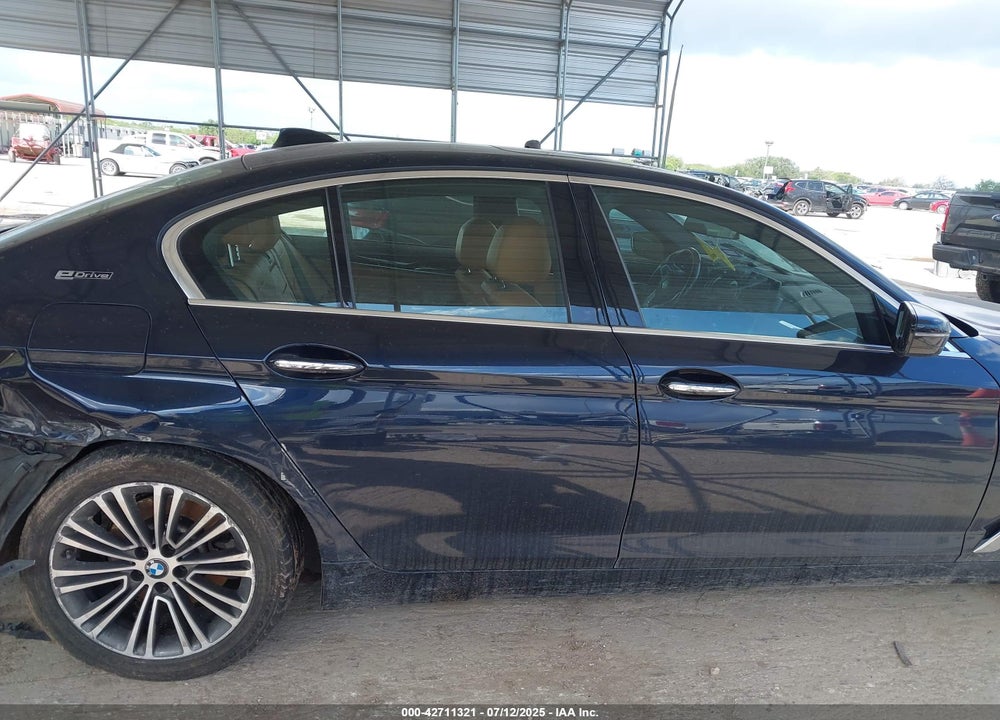 2018 BMW 530E VIN: WBAJB1C59JB084415