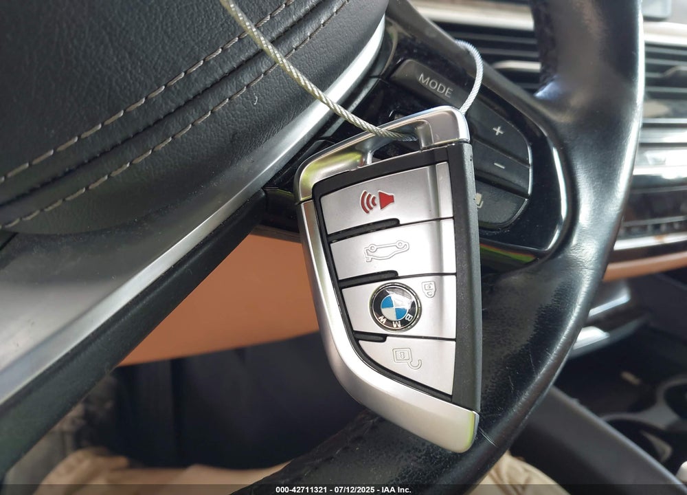 2018 BMW 530E VIN: WBAJB1C59JB084415